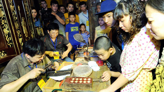 Vốn qu&yacute; nghề xưa phố cổ H&agrave; Nội